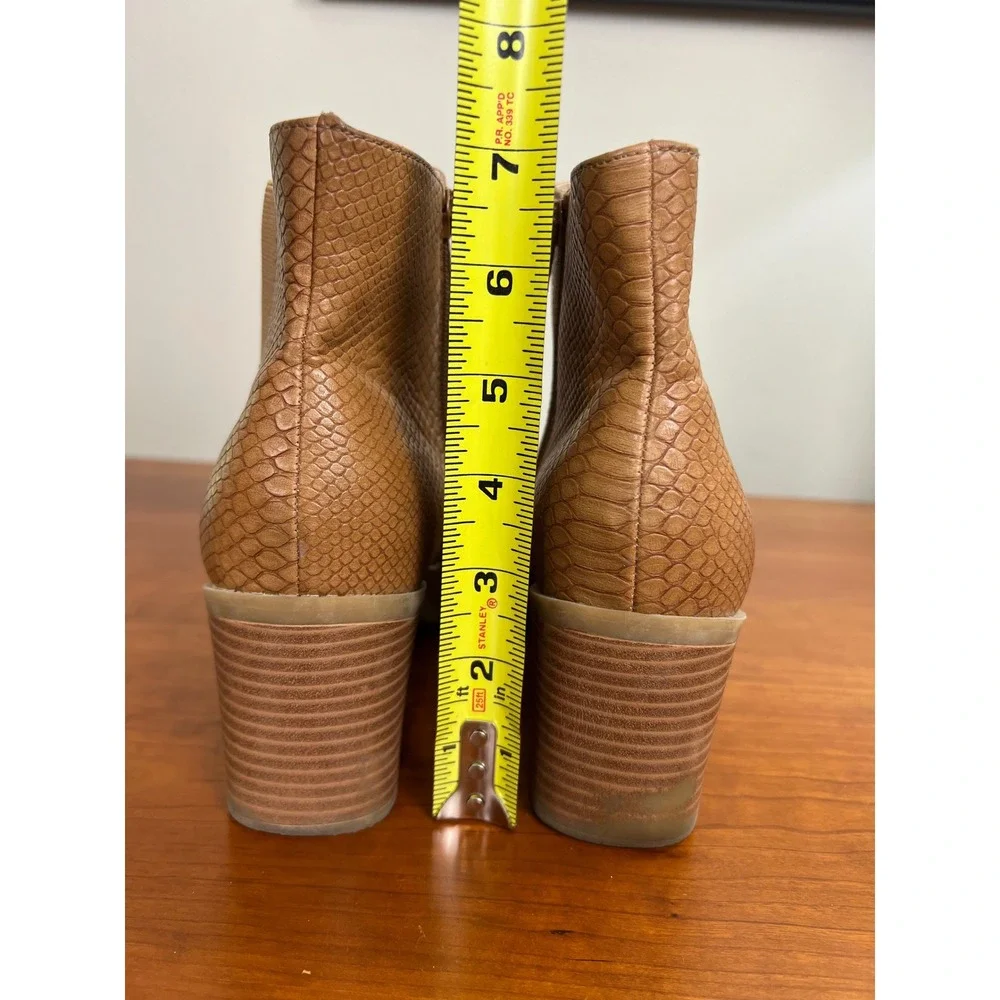 Kiki Tan Faux Snakeskin‎ Ankle Boots Block Heel Pointed Toe Booties Size 9M